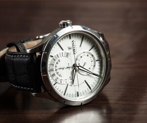 Craftman's hand watch